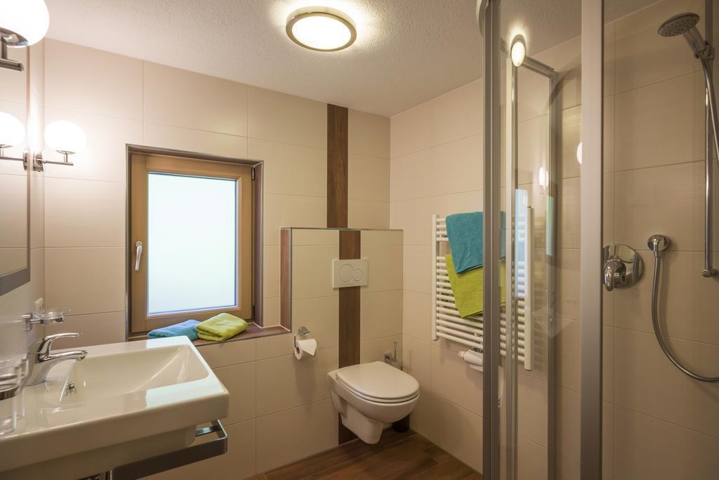 Hof Neuhaus Apartment ไมย์อาโฮเฟิน ภายนอก รูปภาพ