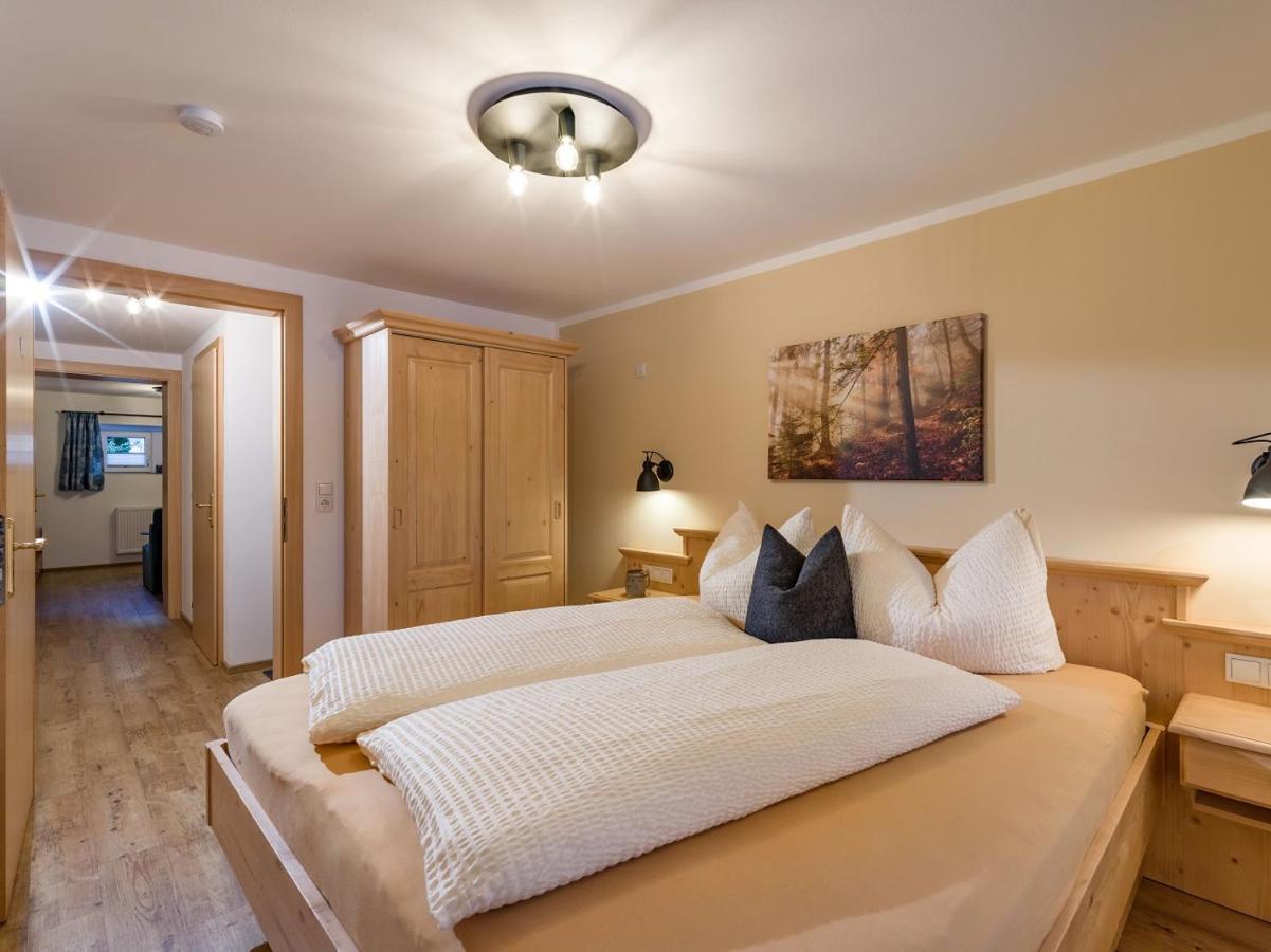Hof Neuhaus Apartment ไมย์อาโฮเฟิน ภายนอก รูปภาพ