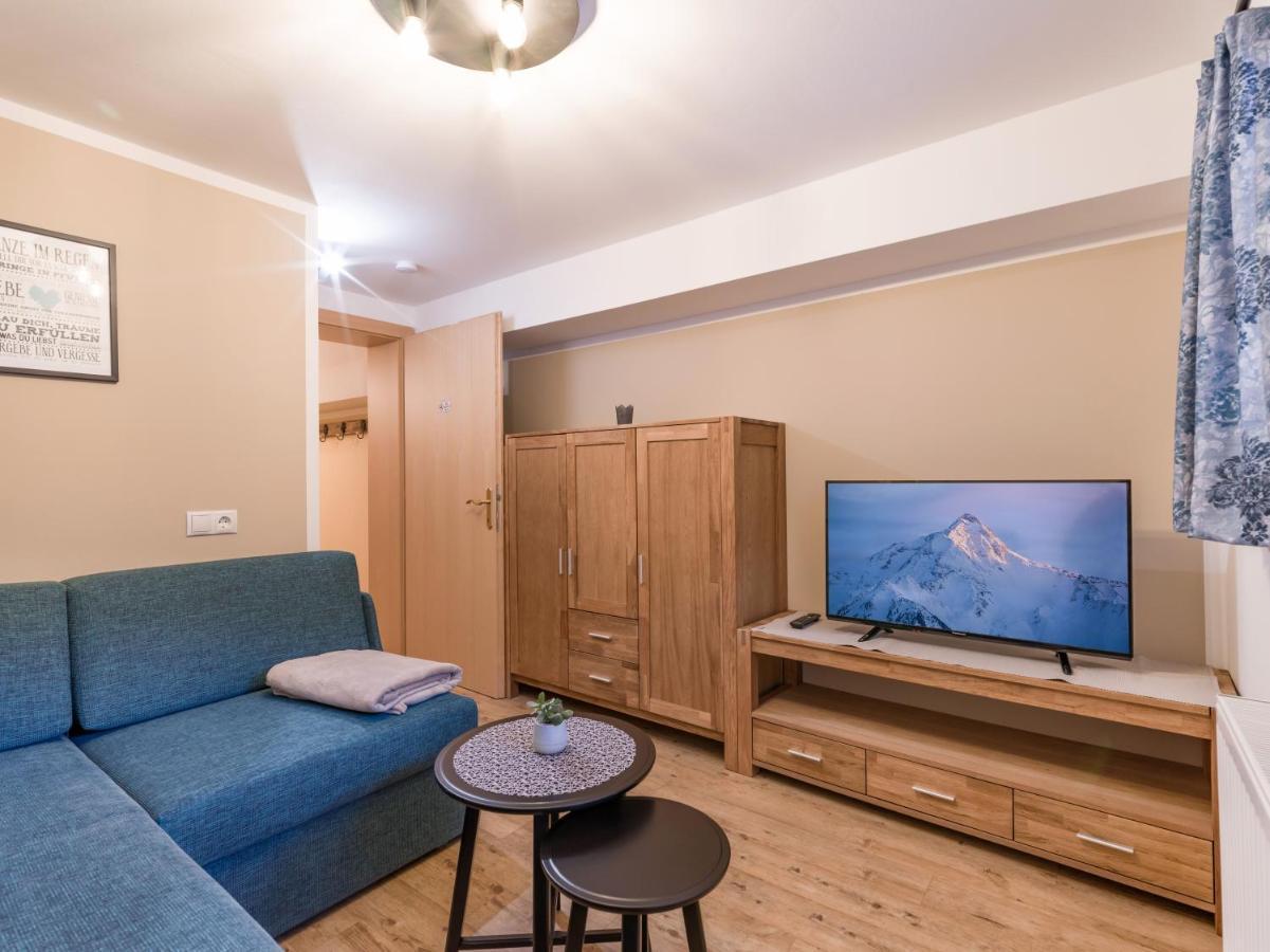 Hof Neuhaus Apartment ไมย์อาโฮเฟิน ภายนอก รูปภาพ