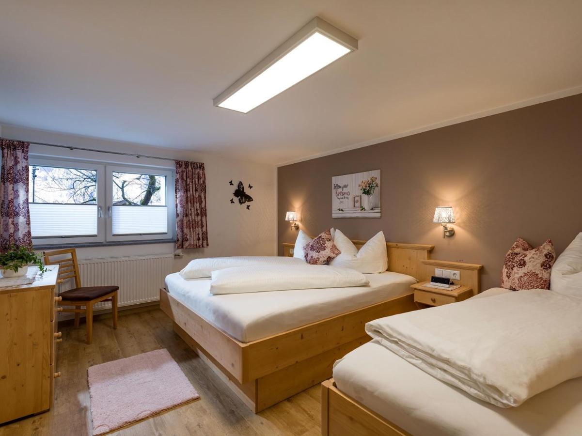 Hof Neuhaus Apartment ไมย์อาโฮเฟิน ภายนอก รูปภาพ